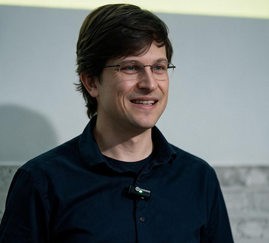 Eduardo Aisengart, Sócio Diretor · Hiperzoo